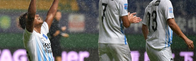  门兴格拉德巴赫逆境爆发，补时绝平保留希望