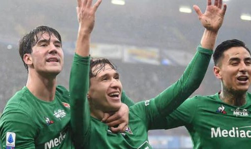  佛罗伦萨队长染红遭禁赛，紫百合中场战力受重创  