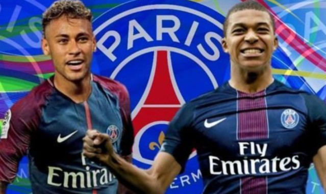  布雷斯特vs巴黎冲突不断，下半场多次中断比赛  