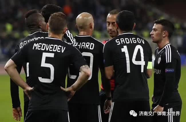  尤文防线失误送礼惨遭绝杀  